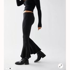Free people CRVY Last Dance Low-Rise Flare Jeans black size 27